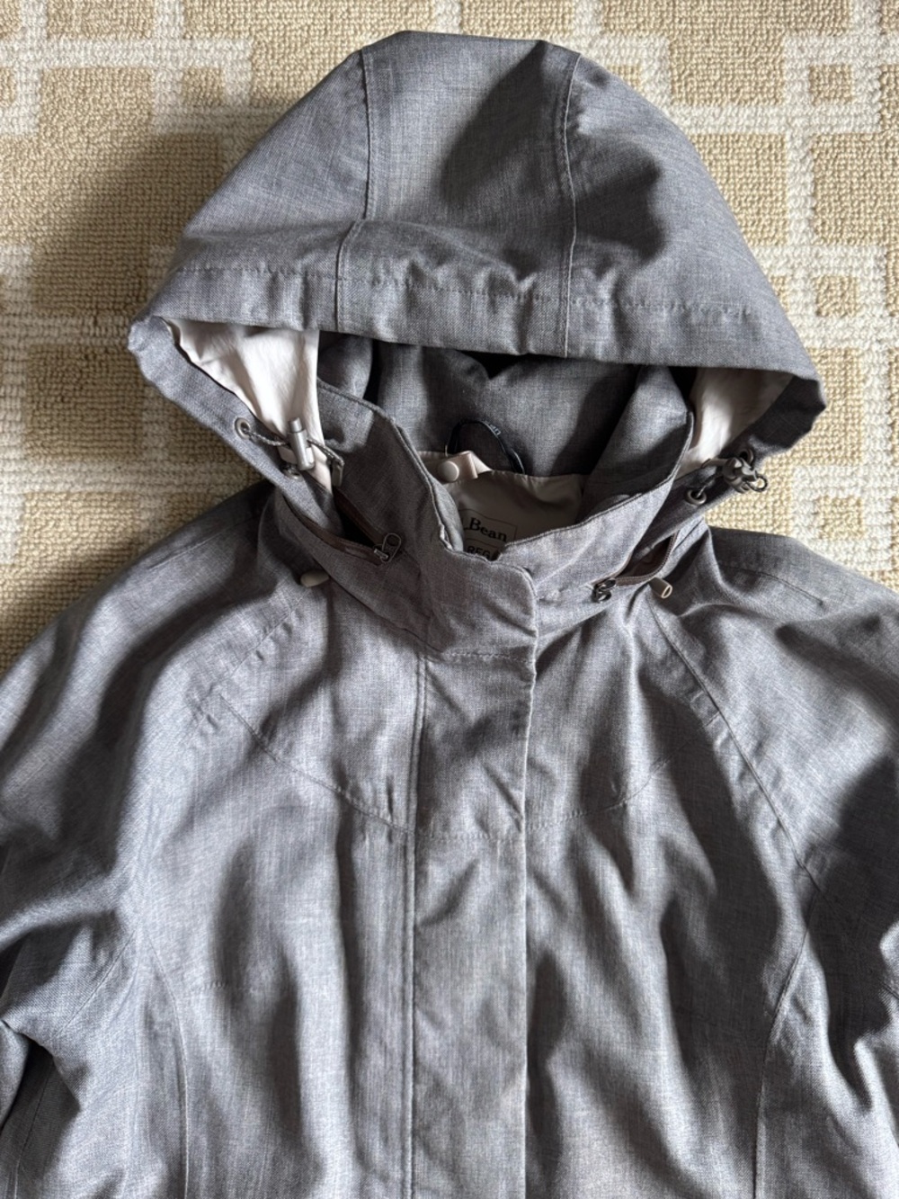 L.L. Bean Waterproof Hooded Rain Jacket Gray Lightweight Outdoor Hiking Size XS - Picture 5 of 13
